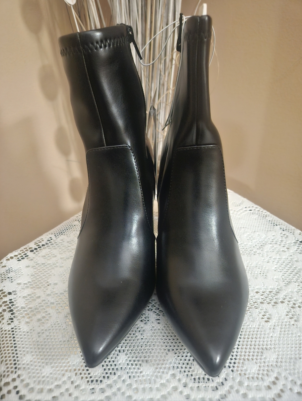 💞🧡Womens A New Day - Sienna Black Pointed Toe Gold Block Heel- Size 8- NWT💘💞
